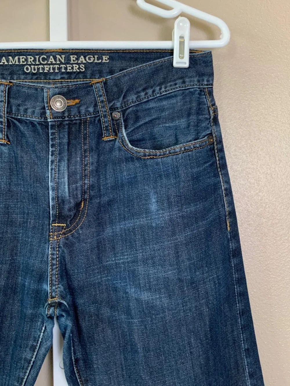 American Eagle Distressed Wash Slim Jeans